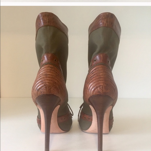 Alexander McQueen bootie size 6 - Picture 3 of 5